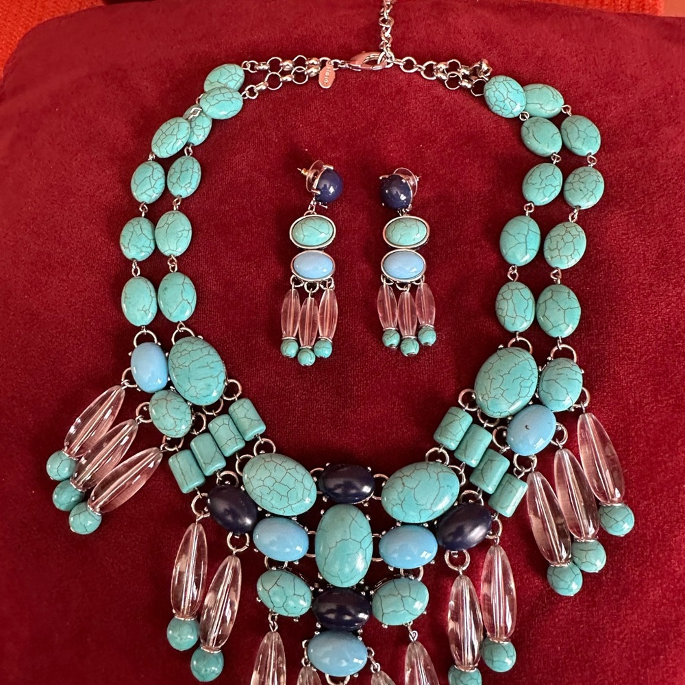 Vintage Chico's Turquoise and Navy Necklace Set I never use